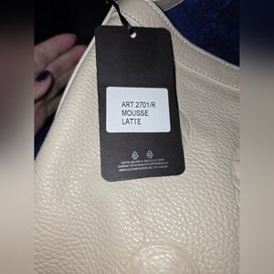 Chic Iopelle Italia Textured Skull Tote In Mousse Latte